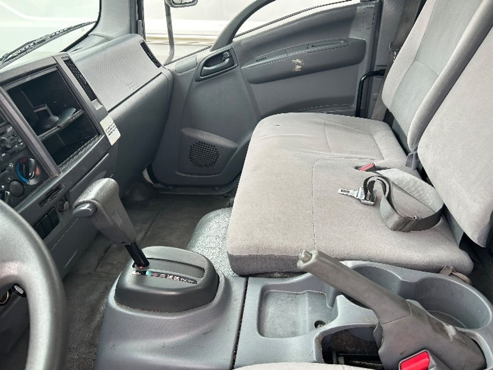 Light Duty Box Truck-Light and Medium Duty Trucks-Isuzu-2018-NPR EFI-Cranbury-NJ-128,695\n\t\tmiles-$ 30,750 - Image 18