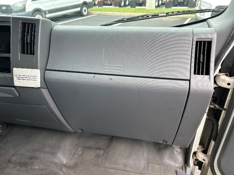 Light Duty Box Truck-Light and Medium Duty Trucks-Isuzu-2018-NPR EFI-Cranbury-NJ-128,695\n\t\tmiles-$ 30,750 - Image 20