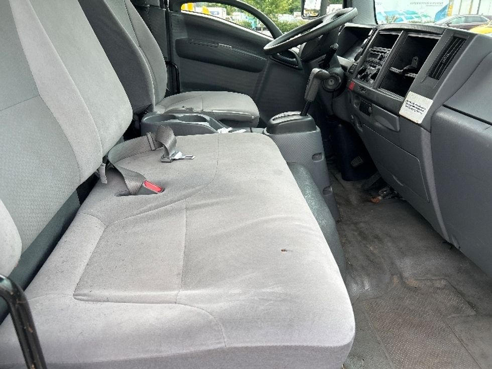 Light Duty Box Truck-Light and Medium Duty Trucks-Isuzu-2018-NPR EFI-Cranbury-NJ-128,695\n\t\tmiles-$ 30,750 - Image 21