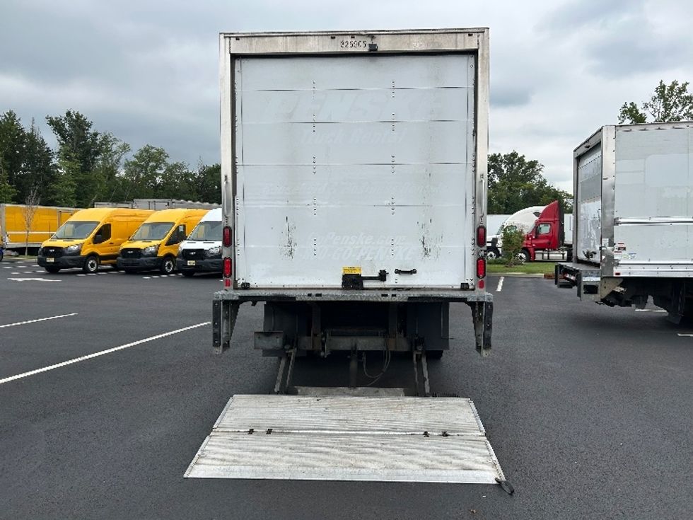 Light Duty Box Truck-Light and Medium Duty Trucks-Isuzu-2018-NPR EFI-Cranbury-NJ-128,695\n\t\tmiles-$ 30,750 - Image 9