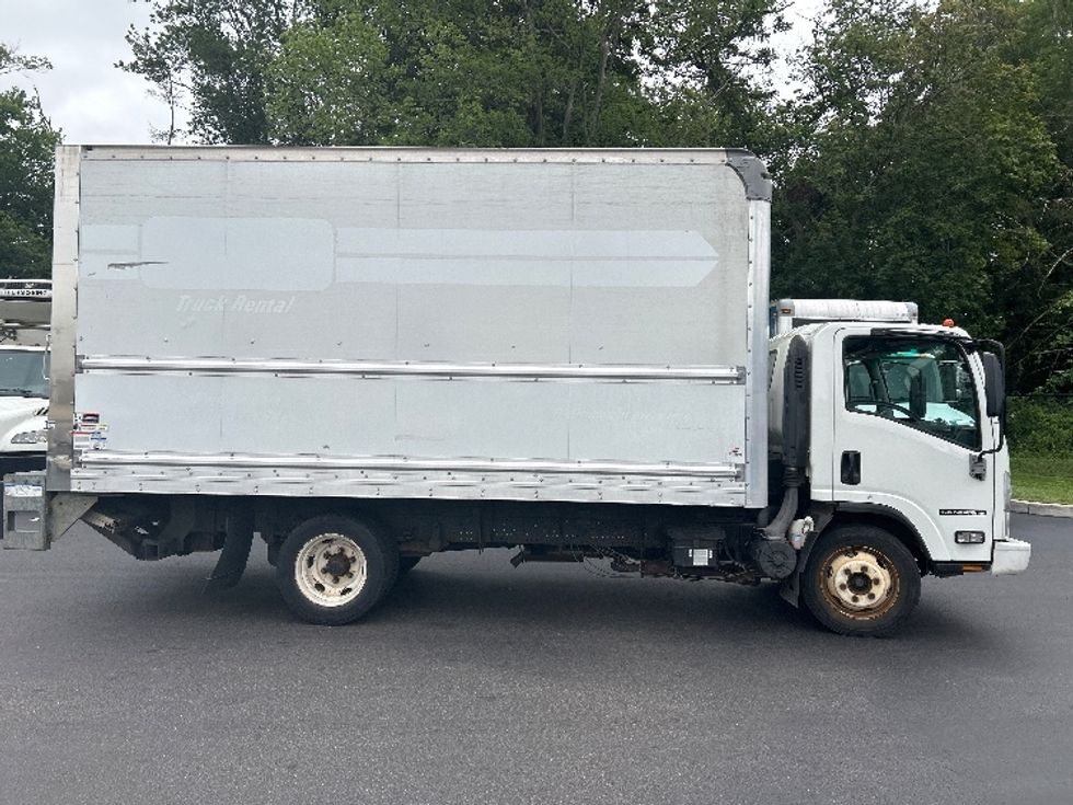 Light Duty Box Truck-Light and Medium Duty Trucks-Isuzu-2018-NPR EFI-Cranbury-NJ-129,660\n\t\tmiles-$ 30,500 - Image 15