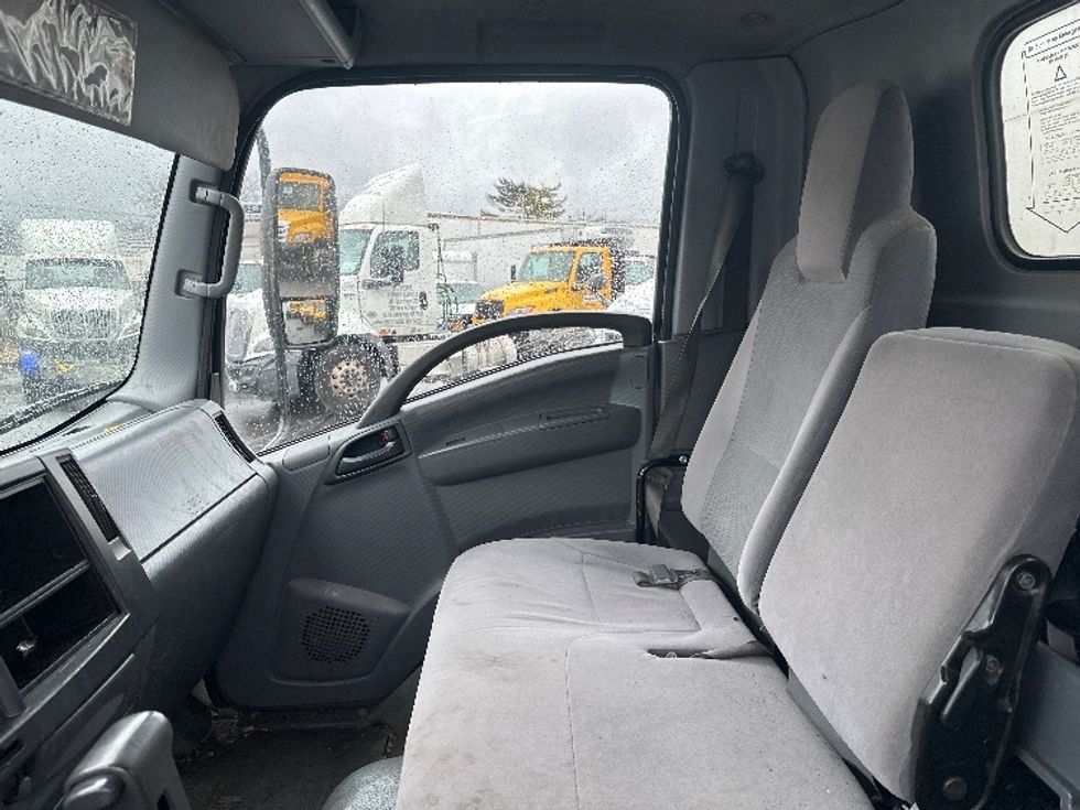 Light Duty Box Truck-Light and Medium Duty Trucks-Isuzu-2018-NPR EFI-Dayton-NJ-122,021\n\t\tmiles-$ 32,250 - Image 19