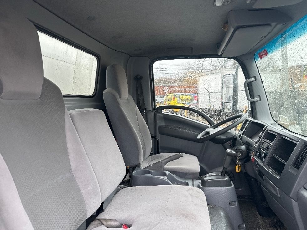 Light Duty Box Truck-Light and Medium Duty Trucks-Isuzu-2018-NPR EFI-Dayton-NJ-122,021\n\t\tmiles-$ 32,250 - Image 21