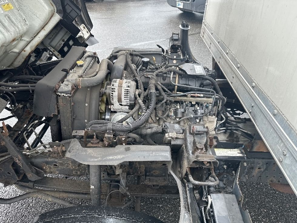 Light Duty Box Truck-Light and Medium Duty Trucks-Isuzu-2018-NPR EFI-Dayton-NJ-122,021\n\t\tmiles-$ 32,250 - Image 23