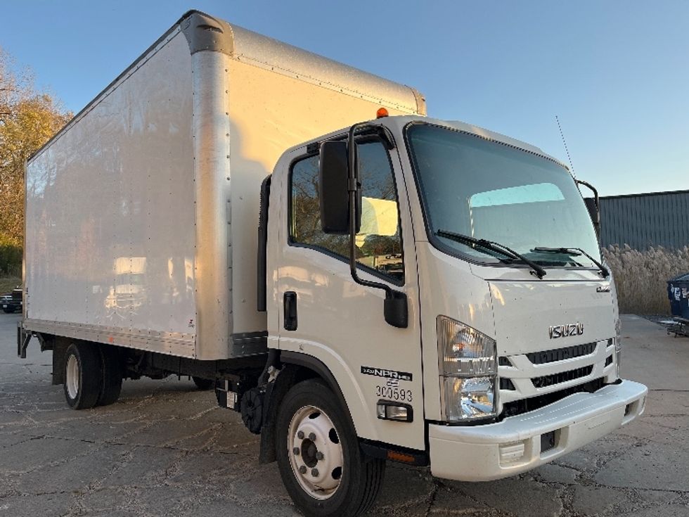 Light Duty Box Truck-Light and Medium Duty Trucks-Isuzu-2018-NPR EFI-Des Moines-IA-109,716\n\t\tmiles-$ 33,750 - Image 1