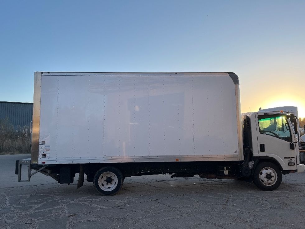 Light Duty Box Truck-Light and Medium Duty Trucks-Isuzu-2018-NPR EFI-Des Moines-IA-109,716\n\t\tmiles-$ 33,750 - Image 13
