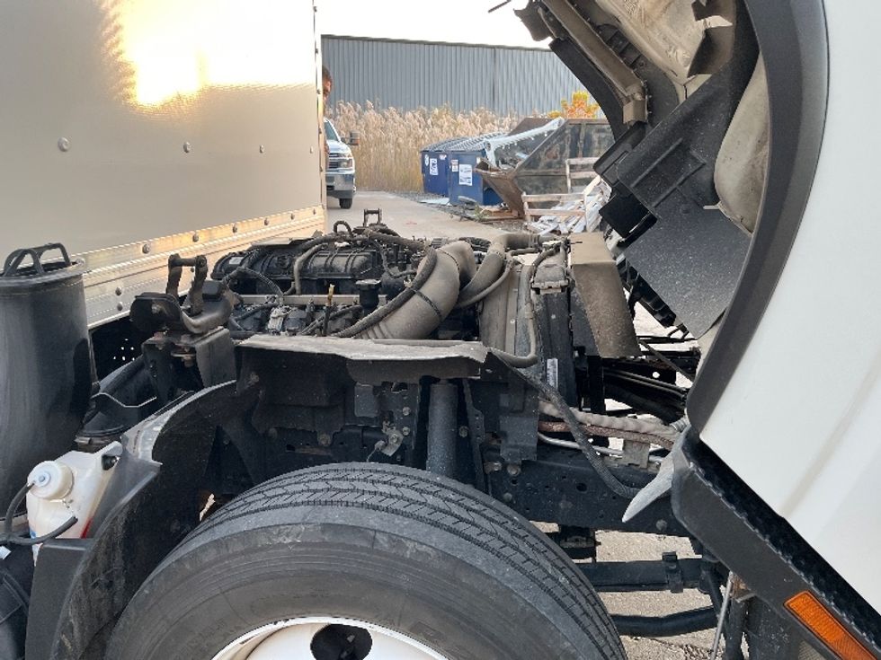 Light Duty Box Truck-Light and Medium Duty Trucks-Isuzu-2018-NPR EFI-Des Moines-IA-109,716\n\t\tmiles-$ 33,750 - Image 23