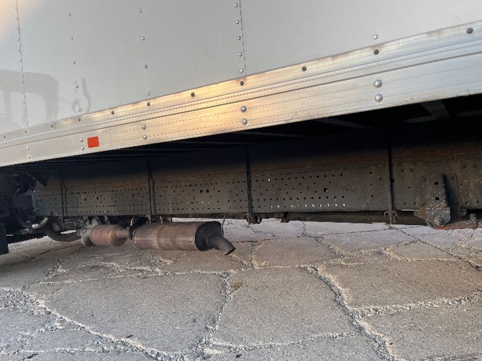 Light Duty Box Truck-Light and Medium Duty Trucks-Isuzu-2018-NPR EFI-Des Moines-IA-109,716\n\t\tmiles-$ 33,750 - Image 5