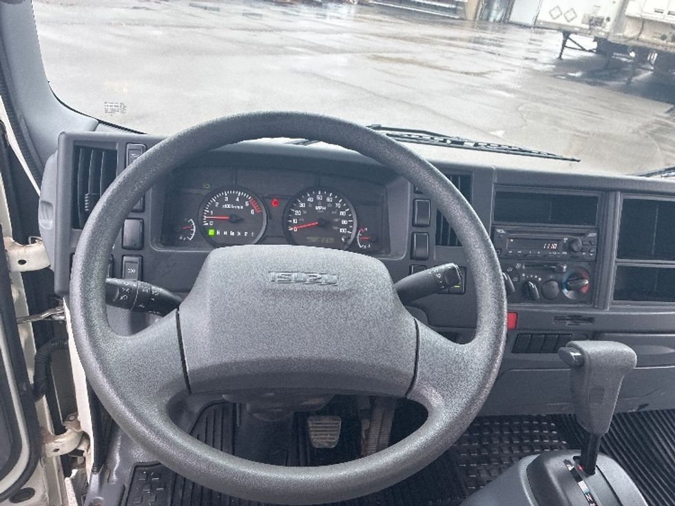 Light Duty Box Truck-Light and Medium Duty Trucks-Isuzu-2018-NPR EFI-Elkhart-IN-27,460\n\t\tmiles-$ 35,250 - Image 18