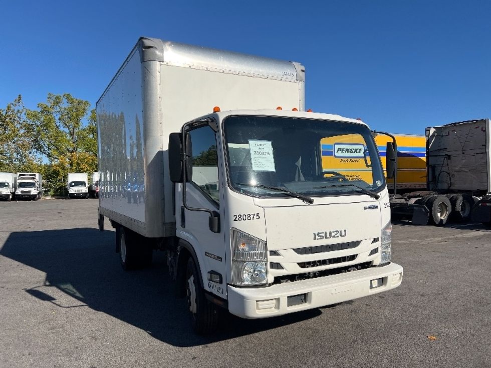 2018 Isuzu NPR EFI Light Duty Box Truck