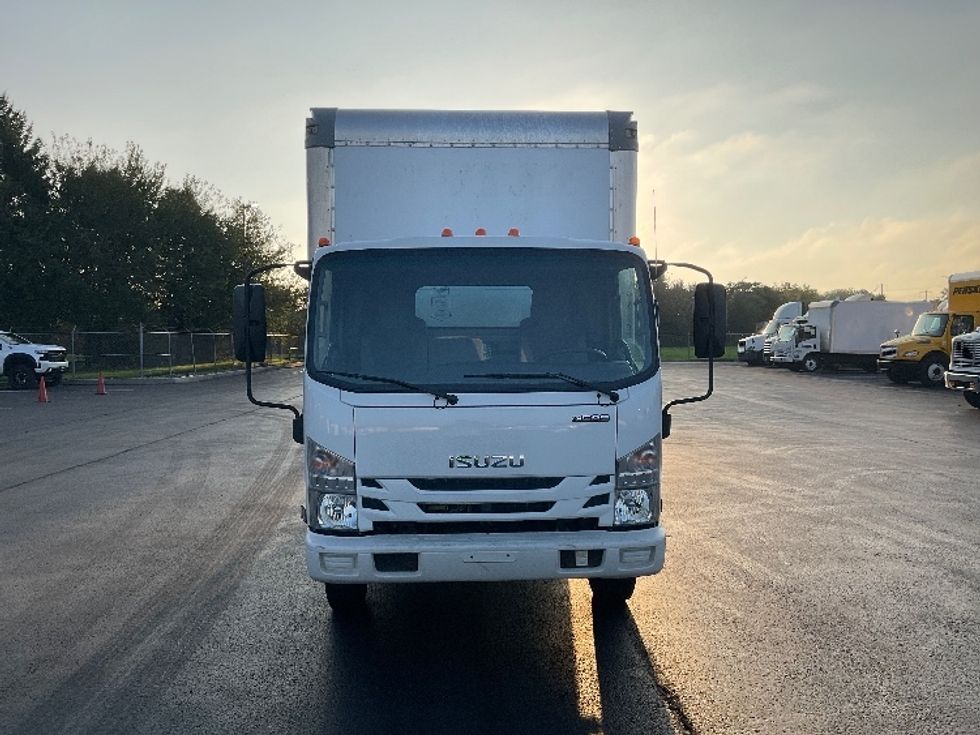 2018 Isuzu NPR EFI Light Duty Box Truck