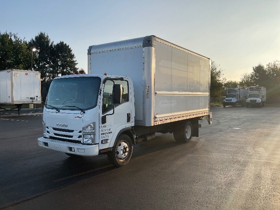 2018 Isuzu NPR EFI Light Duty Box Truck