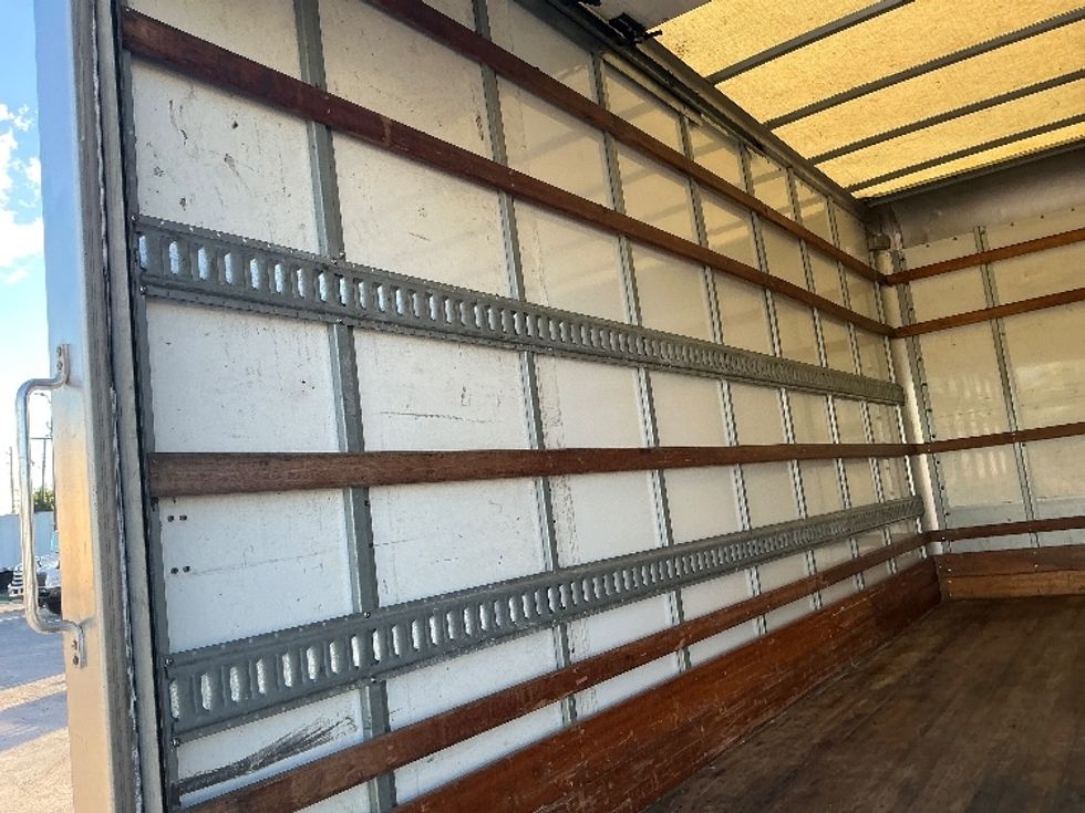 Light Duty Box Truck-Light and Medium Duty Trucks-Isuzu-2018-NPR EFI-Miami-FL-94,543\n\t\tmiles-$ 35,000 - Image 11