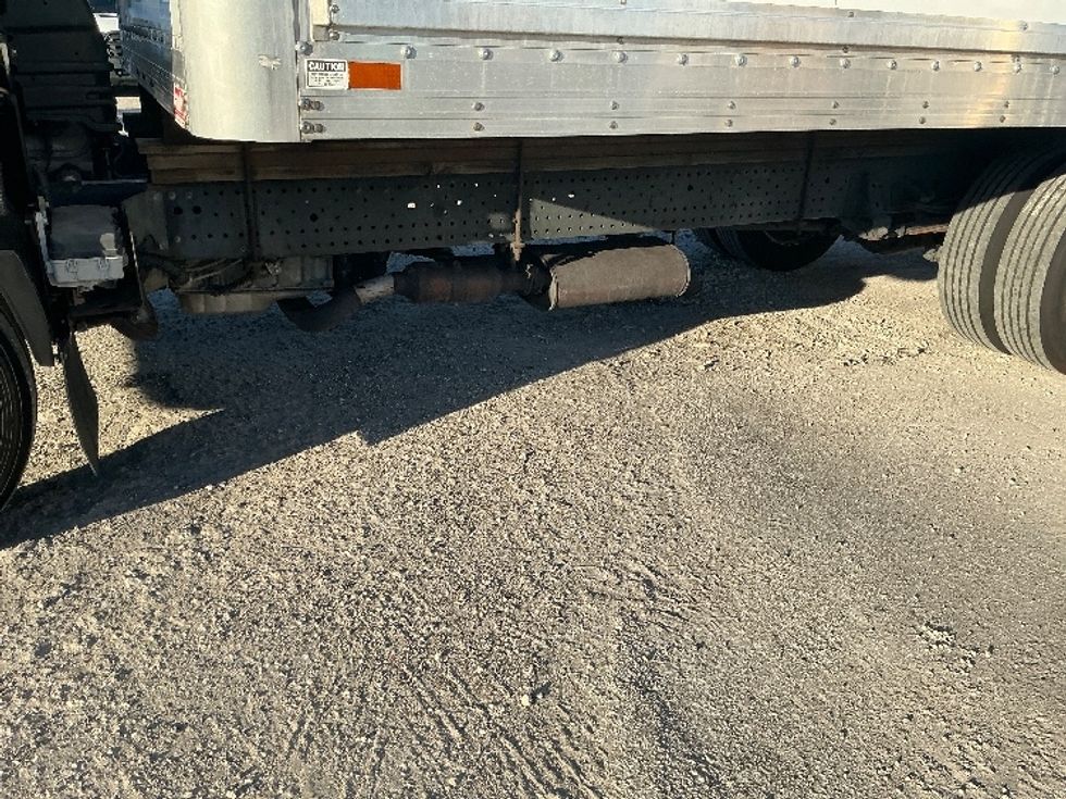 Light Duty Box Truck-Light and Medium Duty Trucks-Isuzu-2018-NPR EFI-Miami-FL-94,543\n\t\tmiles-$ 35,000 - Image 5