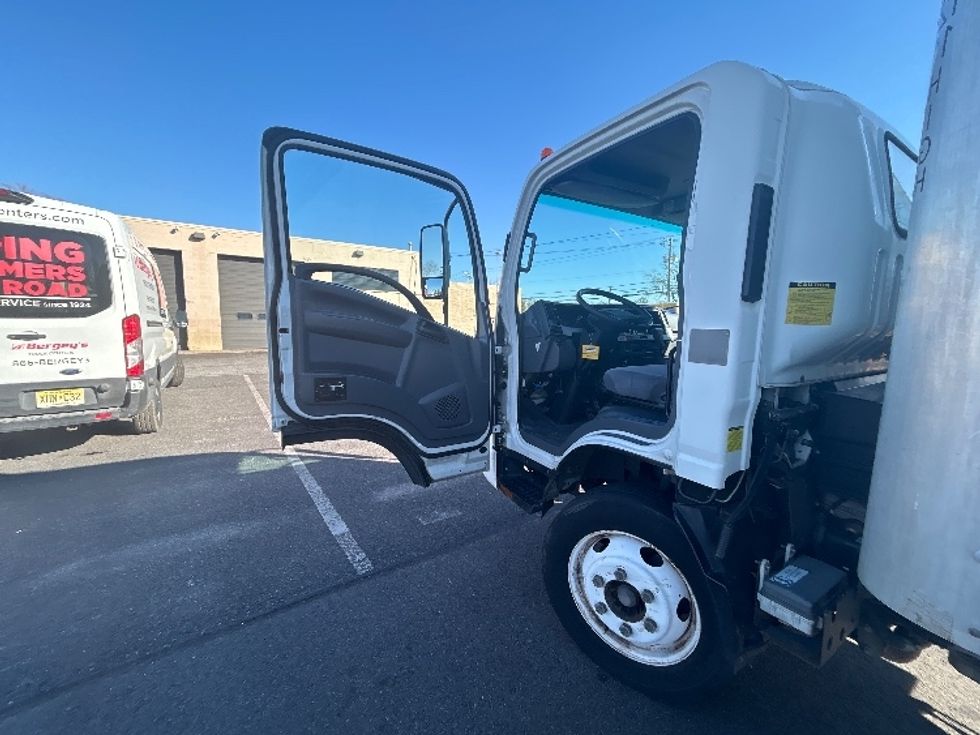 Light Duty Box Truck-Light and Medium Duty Trucks-Isuzu-2018-NPR EFI-Millville-NJ-149,385\n\t\tmiles-$ 31,250 - Image 16