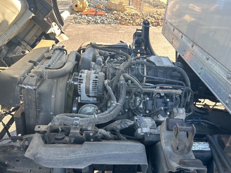 Light Duty Box Truck-Light and Medium Duty Trucks-Isuzu-2018-NPR EFI-Millville-NJ-149,385\n\t\tmiles-$ 31,250 - Image 24