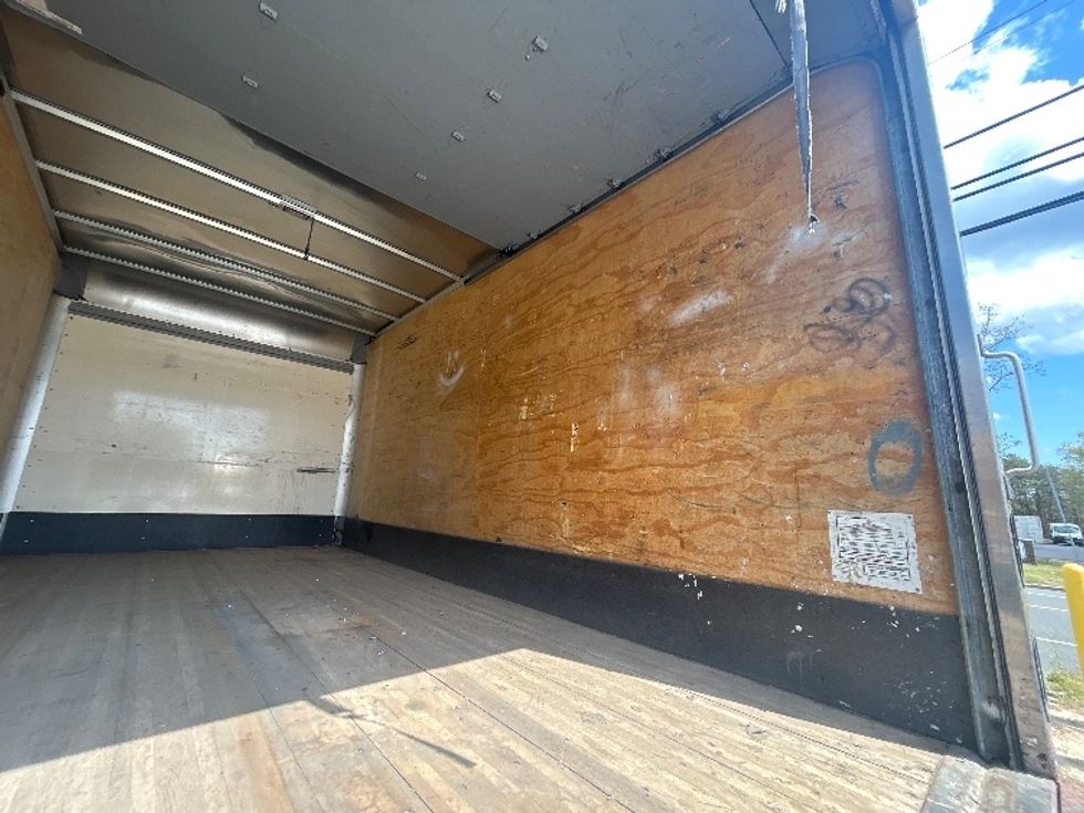 Light Duty Box Truck-Light and Medium Duty Trucks-Isuzu-2018-NPR EFI-Millville-NJ-76,377\n\t\tmiles-$ 31,750 - Image 12