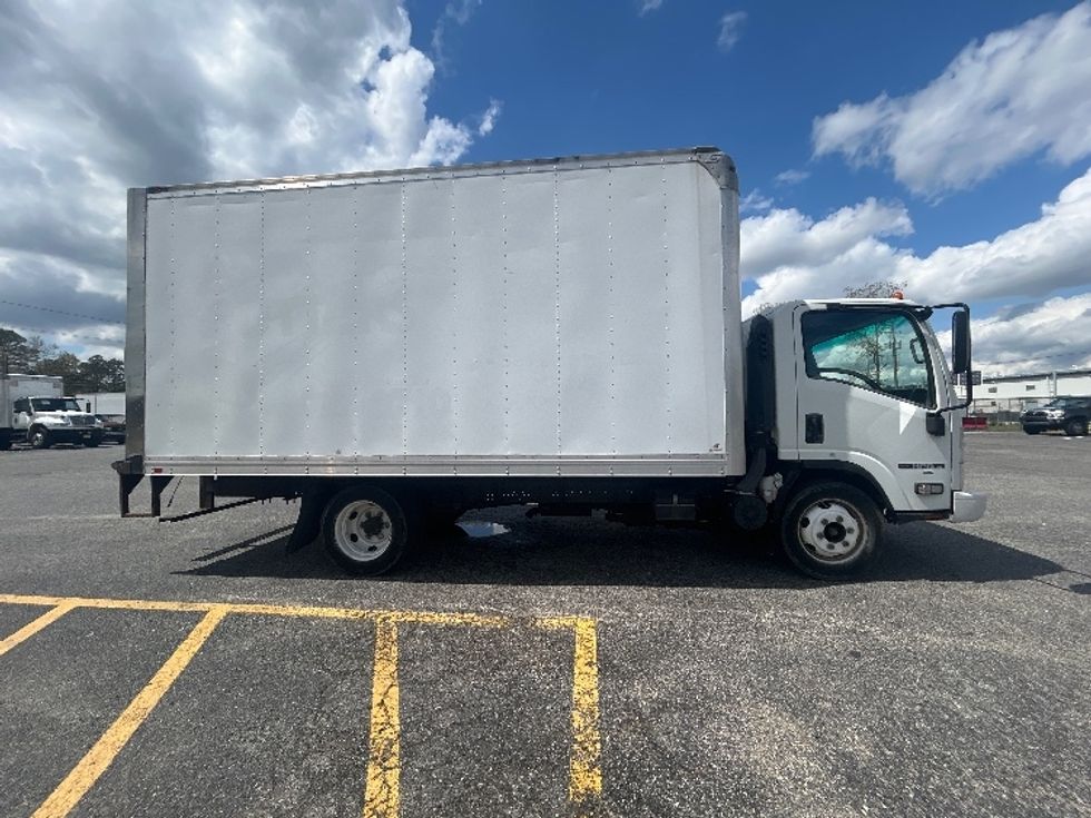 Light Duty Box Truck-Light and Medium Duty Trucks-Isuzu-2018-NPR EFI-Millville-NJ-76,377\n\t\tmiles-$ 31,750 - Image 15