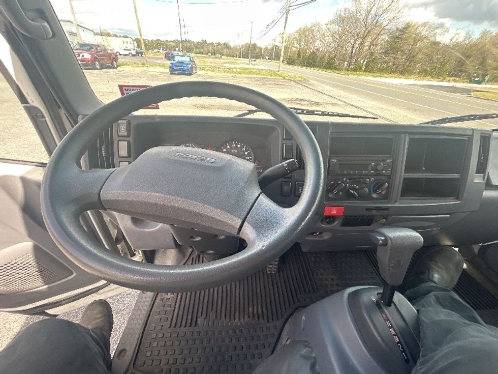 Light Duty Box Truck-Light and Medium Duty Trucks-Isuzu-2018-NPR EFI-Millville-NJ-76,377\n\t\tmiles-$ 31,750 - Image 18