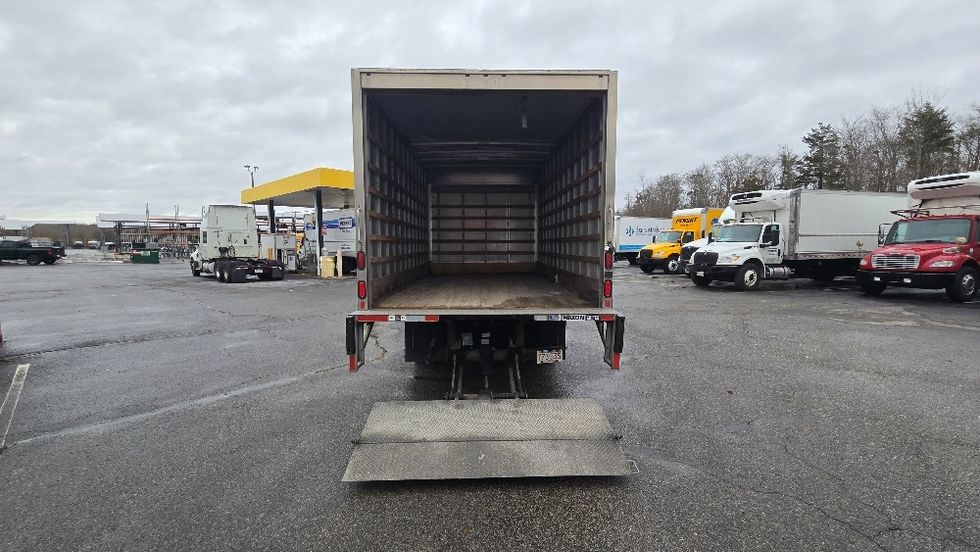 Light Duty Box Truck-Light and Medium Duty Trucks-Isuzu-2018-NPR EFI-New Bedford-MA-103,314\n\t\tmiles-$ 29,750 - Image 9