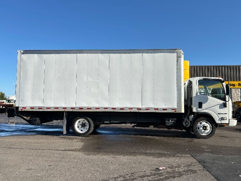 Light Duty Box Truck-Light and Medium Duty Trucks-Isuzu-2018-NPR EFI-Oklahoma City-OK-47,759\n\t\tmiles-$ 39,000 - Image 15