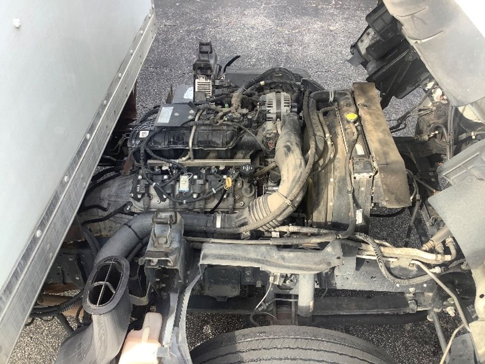 Light Duty Box Truck-Light and Medium Duty Trucks-Isuzu-2018-NPR EFI-Pensacola-FL-156,141\n\t\tmiles-$ 28,250 - Image 24