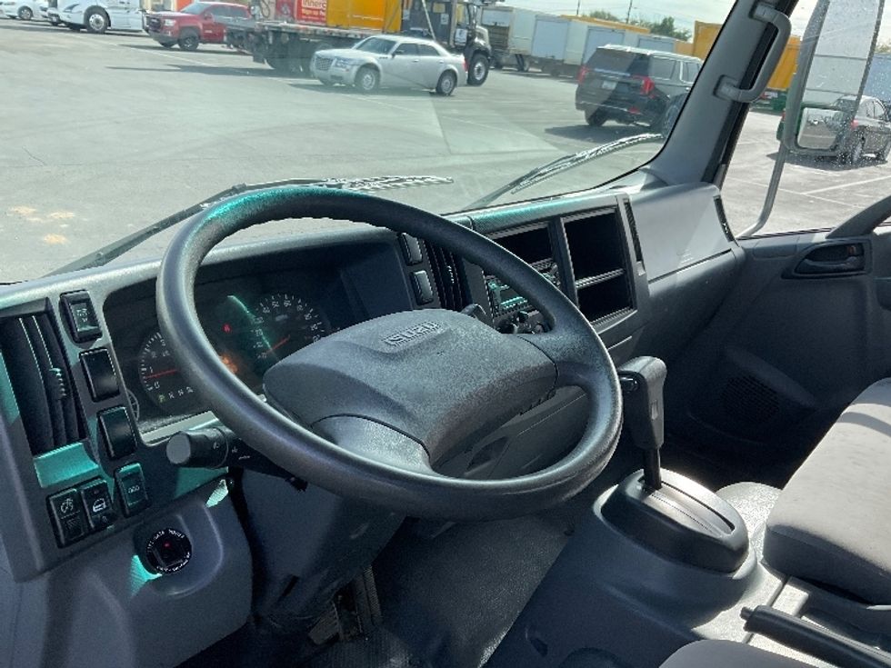Light Duty Box Truck-Light and Medium Duty Trucks-Isuzu-2018-NPR EFI-Phoenix-AZ-63,644\n\t\tmiles-$ 36,000 - Image 17