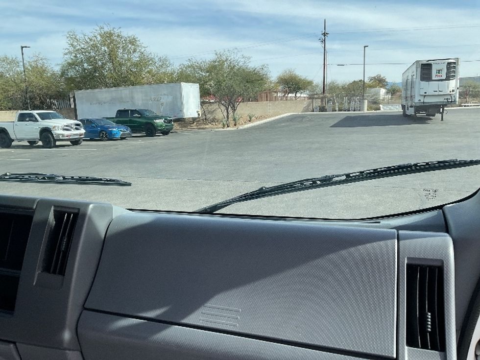 Light Duty Box Truck-Light and Medium Duty Trucks-Isuzu-2018-NPR EFI-Phoenix-AZ-63,644\n\t\tmiles-$ 36,000 - Image 21