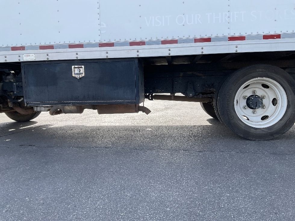 Light Duty Box Truck-Light and Medium Duty Trucks-Isuzu-2018-NPR EFI-Phoenix-AZ-63,644\n\t\tmiles-$ 36,000 - Image 5