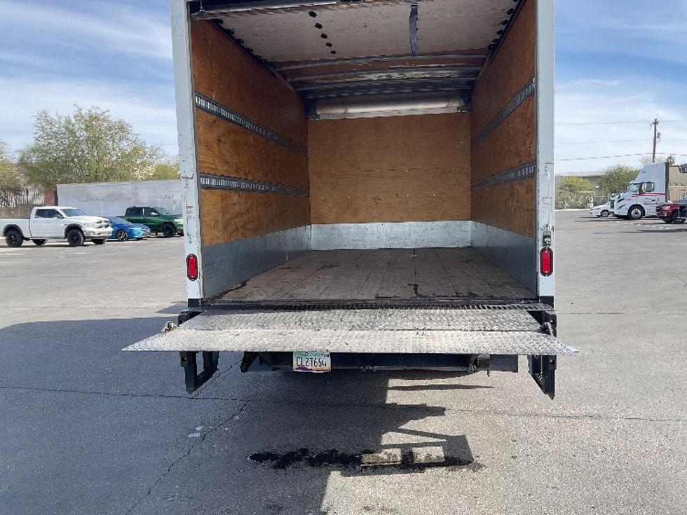 Light Duty Box Truck-Light and Medium Duty Trucks-Isuzu-2018-NPR EFI-Phoenix-AZ-63,644\n\t\tmiles-$ 36,000 - Image 9