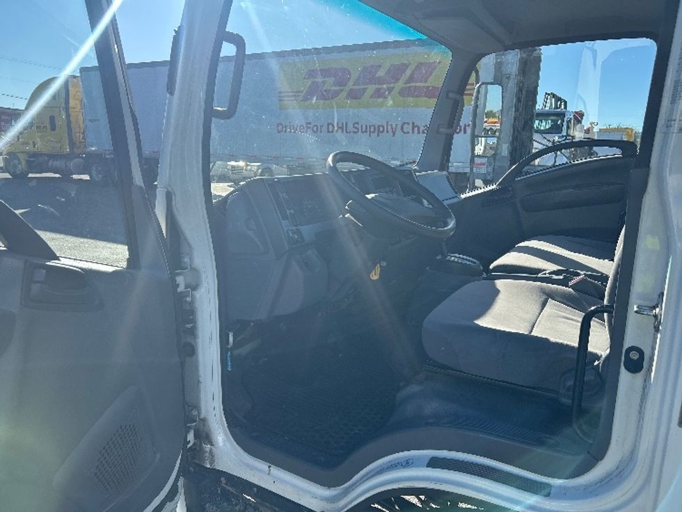 Light Duty Box Truck-Light and Medium Duty Trucks-Isuzu-2018-NPR EFI-Phoenix-AZ-64,538\n\t\tmiles-$ 36,000 - Image 16