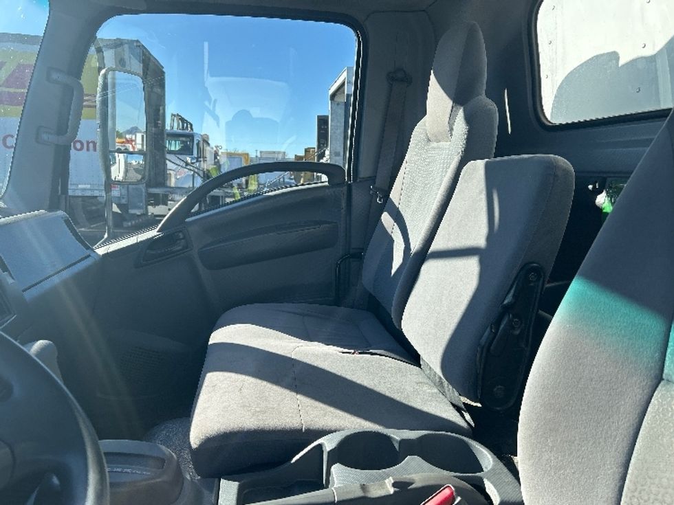 Light Duty Box Truck-Light and Medium Duty Trucks-Isuzu-2018-NPR EFI-Phoenix-AZ-64,538\n\t\tmiles-$ 36,000 - Image 19