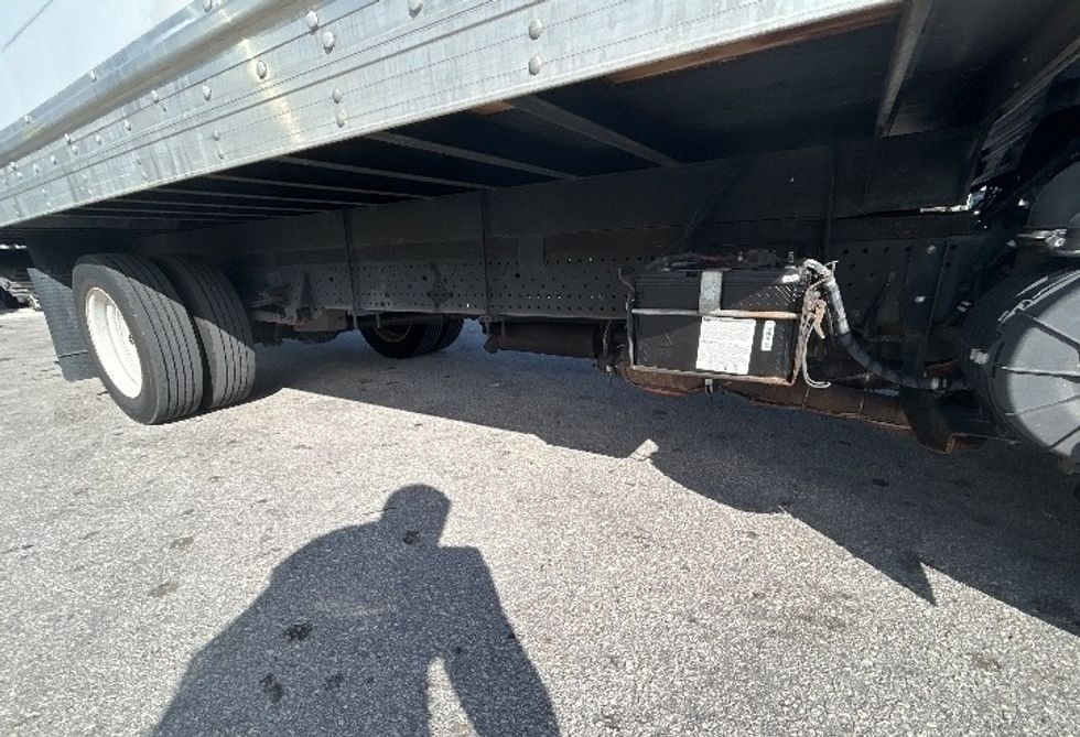 Light Duty Box Truck-Light and Medium Duty Trucks-Isuzu-2018-NPR EFI-Pompano Beach-FL-112,382\n\t\tmiles-$ 34,500 - Image 14