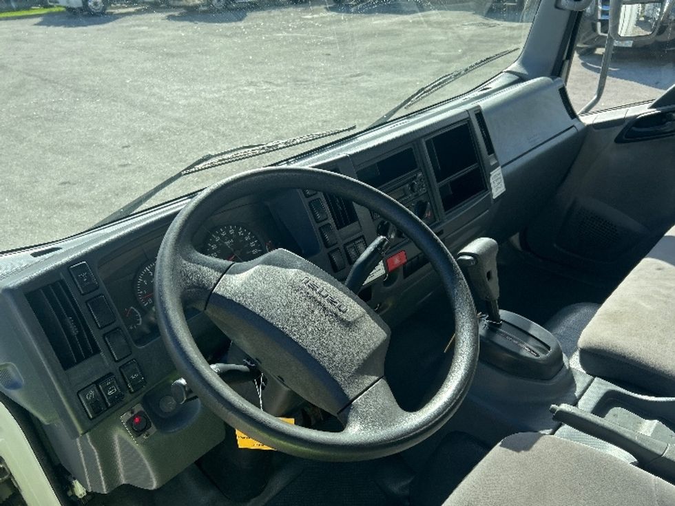 Light Duty Box Truck-Light and Medium Duty Trucks-Isuzu-2018-NPR EFI-Pompano Beach-FL-112,382\n\t\tmiles-$ 34,500 - Image 17