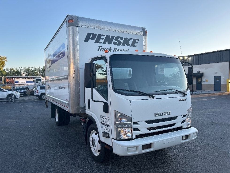 Light Duty Box Truck-Light and Medium Duty Trucks-Isuzu-2018-NPR EFI-Riviera Beach-FL-135,440\n\t\tmiles-$ 31,500 - Image 1