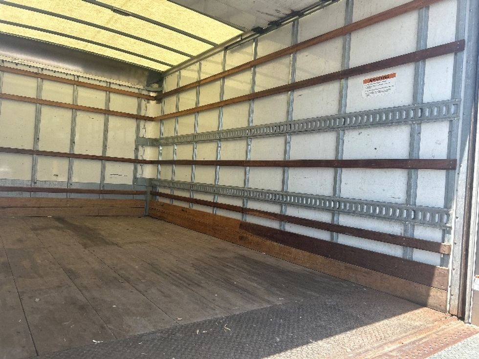 Light Duty Box Truck-Light and Medium Duty Trucks-Isuzu-2018-NPR EFI-Riviera Beach-FL-135,440\n\t\tmiles-$ 31,500 - Image 12