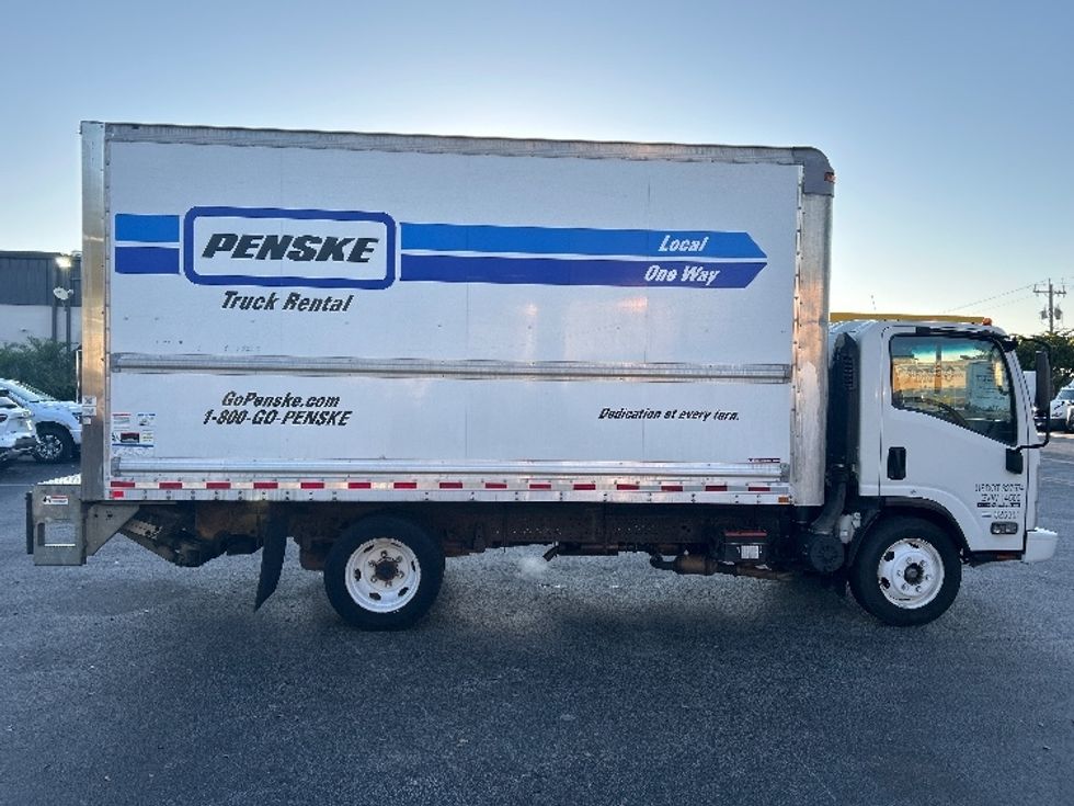 Light Duty Box Truck-Light and Medium Duty Trucks-Isuzu-2018-NPR EFI-Riviera Beach-FL-135,440\n\t\tmiles-$ 31,500 - Image 15
