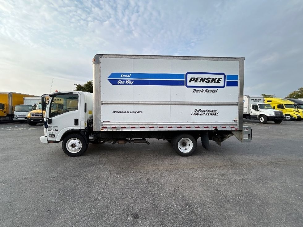 Light Duty Box Truck-Light and Medium Duty Trucks-Isuzu-2018-NPR EFI-Riviera Beach-FL-135,440\n\t\tmiles-$ 31,500 - Image 4