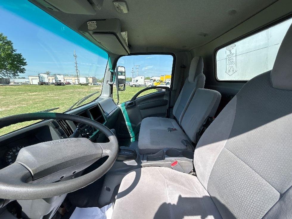 Light Duty Box Truck-Light and Medium Duty Trucks-Isuzu-2018-NPR EFI-Springfield-MO-104,415\n\t\tmiles-$ 32,750 - Image 19