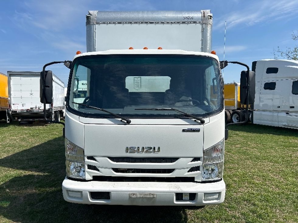 Light Duty Box Truck-Light and Medium Duty Trucks-Isuzu-2018-NPR EFI-Springfield-MO-104,415\n\t\tmiles-$ 32,750 - Image 2