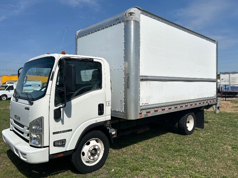 Light Duty Box Truck-Light and Medium Duty Trucks-Isuzu-2018-NPR EFI-Springfield-MO-104,415\n\t\tmiles-$ 32,750 - Image 3