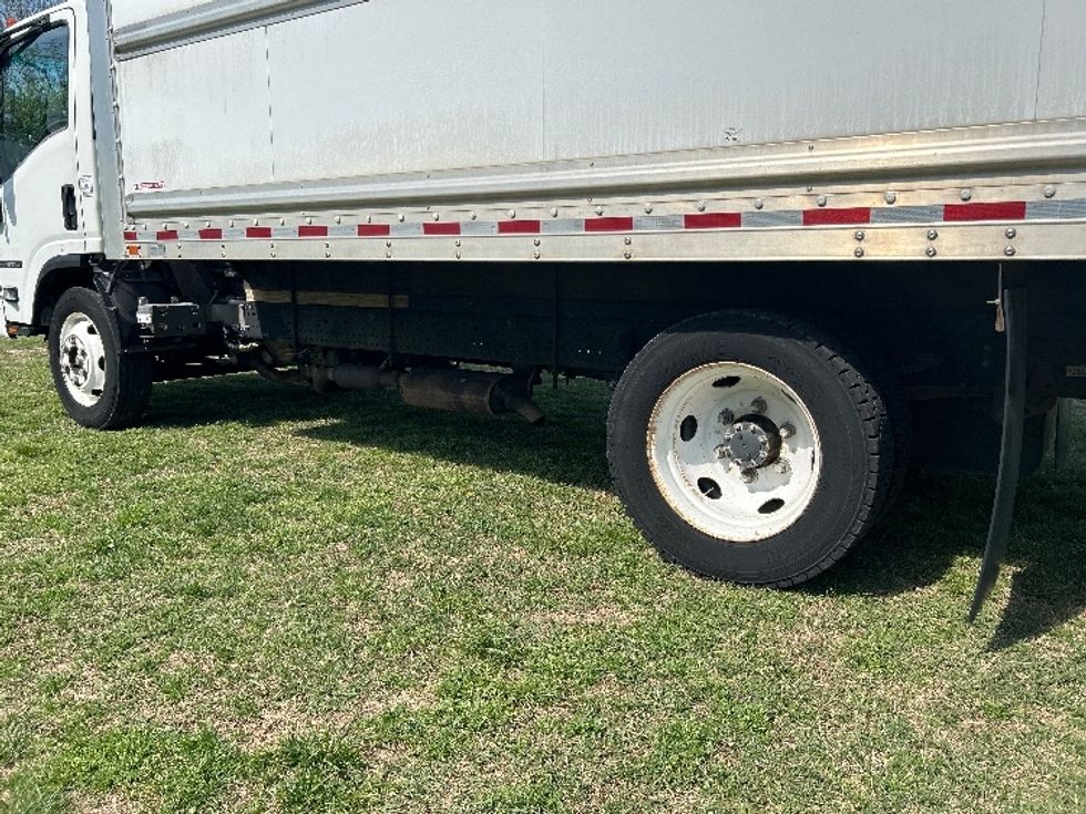 Light Duty Box Truck-Light and Medium Duty Trucks-Isuzu-2018-NPR EFI-Springfield-MO-104,415\n\t\tmiles-$ 32,750 - Image 5