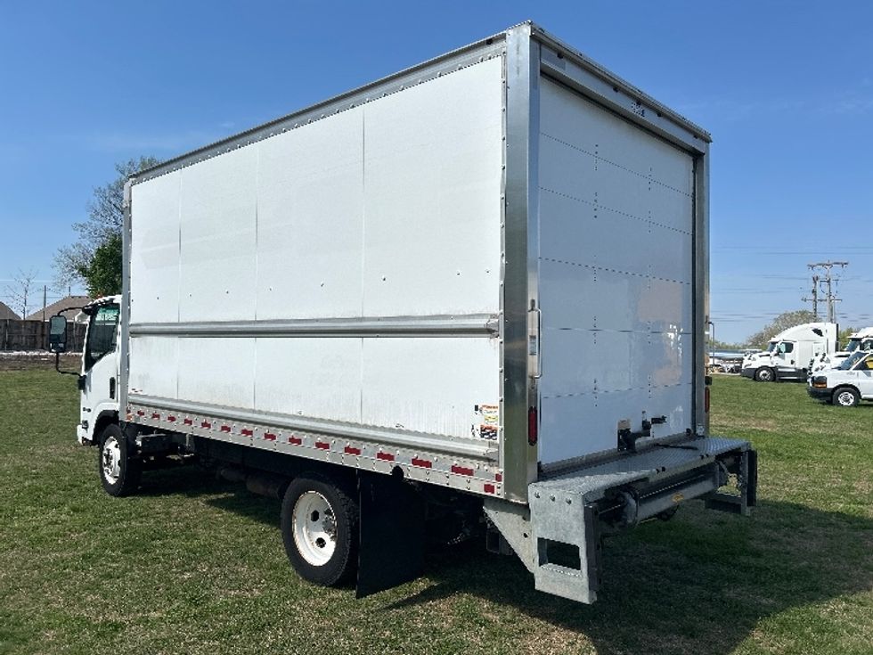 Light Duty Box Truck-Light and Medium Duty Trucks-Isuzu-2018-NPR EFI-Springfield-MO-104,415\n\t\tmiles-$ 32,750 - Image 6