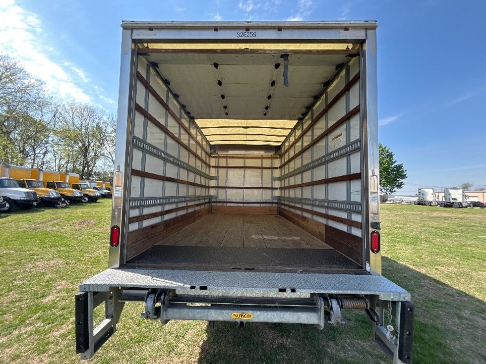 Light Duty Box Truck-Light and Medium Duty Trucks-Isuzu-2018-NPR EFI-Springfield-MO-104,415\n\t\tmiles-$ 32,750 - Image 8