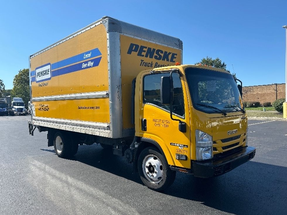 2018 Isuzu NPR EFI Light Duty Box Truck