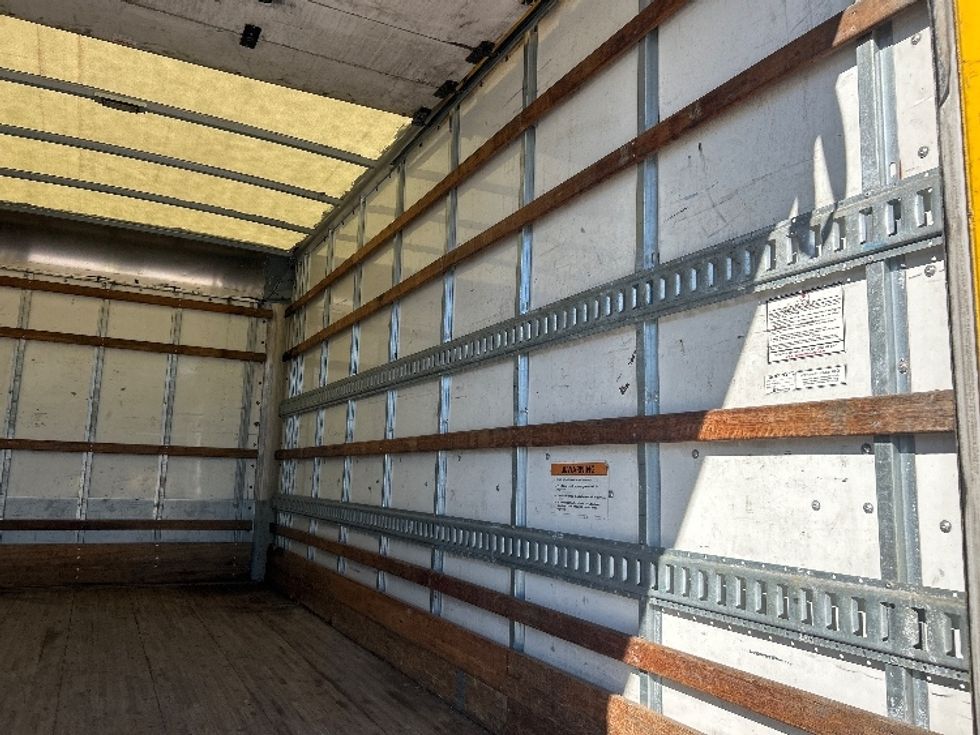 Light Duty Box Truck-Light and Medium Duty Trucks-Isuzu-2018-NPR EFI-Tampa-FL-147,034\n\t\tmiles-$ 26,500 - Image 12