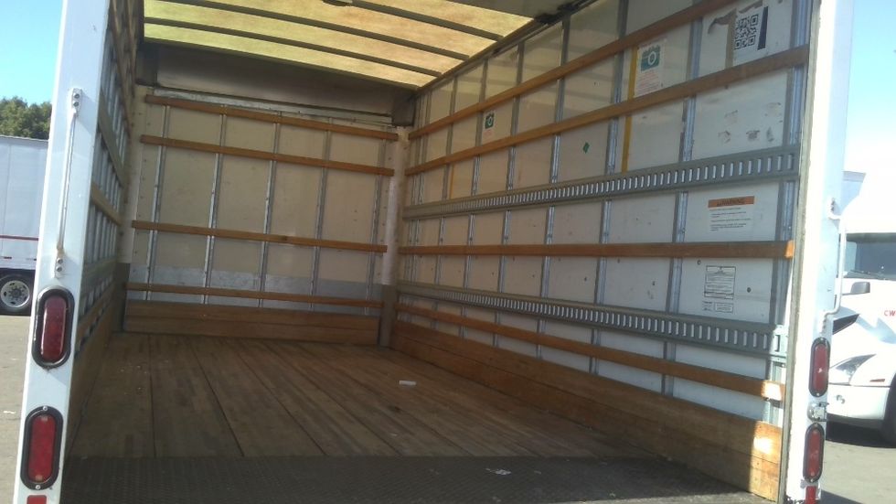 Light Duty Box Truck-Light and Medium Duty Trucks-Isuzu-2018-NPR EFI-Tracy-CA-100,270\n\t\tmiles-$ 34,500 - Image 12