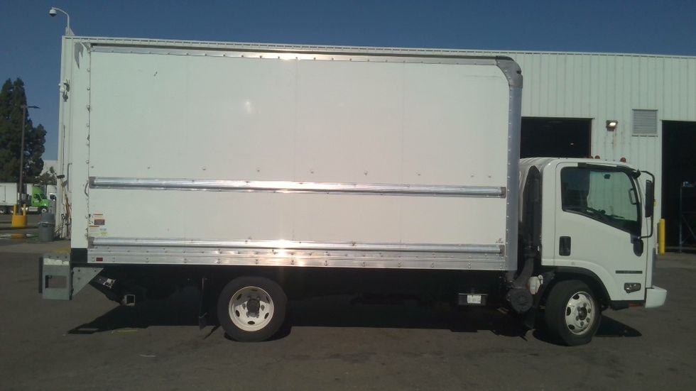 Light Duty Box Truck-Light and Medium Duty Trucks-Isuzu-2018-NPR EFI-Tracy-CA-100,270\n\t\tmiles-$ 34,500 - Image 15