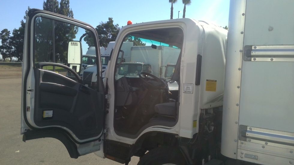 Light Duty Box Truck-Light and Medium Duty Trucks-Isuzu-2018-NPR EFI-Tracy-CA-100,270\n\t\tmiles-$ 34,500 - Image 16