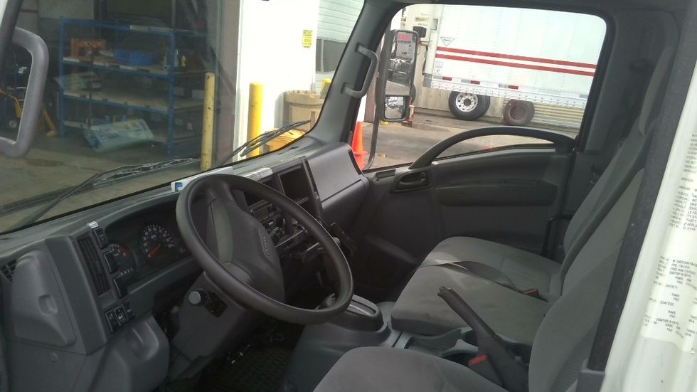 Light Duty Box Truck-Light and Medium Duty Trucks-Isuzu-2018-NPR EFI-Tracy-CA-100,270\n\t\tmiles-$ 34,500 - Image 17